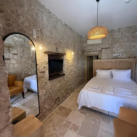 1881 Halil Efendi Кешме